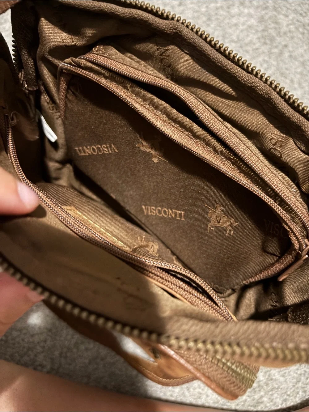 Men's Leather Vertical Messenger Bag in Brown